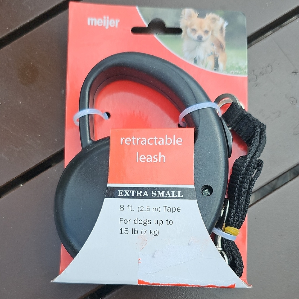 Black Retractable Dog Leash
